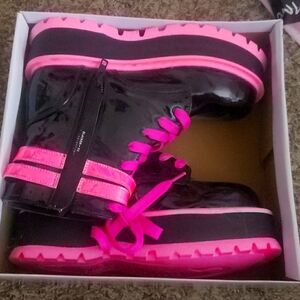 I'm selling these hot pink and black demonias price is negotiatable